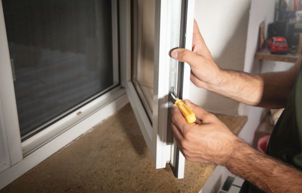 Cost of Thermal Window Repair in Richardson