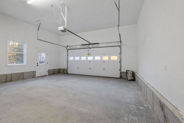 Cost of Garage Window Repair in Richardson