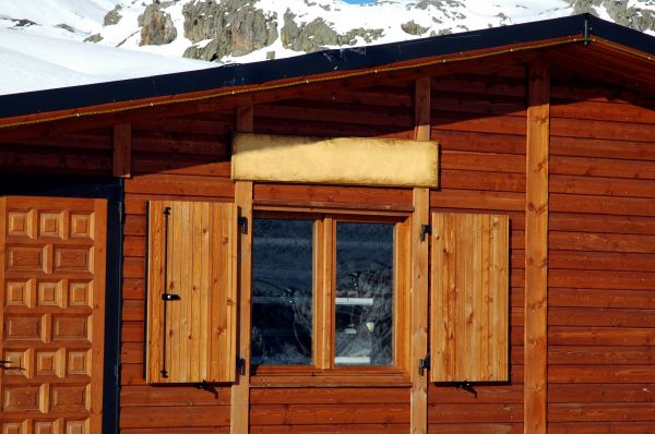 Cost of Cabin Window Repair in Richardson